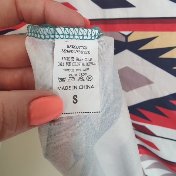 NWOT Aztec design print Sunshine & Rodeos tank top (Small) 🌞❤️ 🩵🌄💙🌅🩵 - Picture 8 of 9